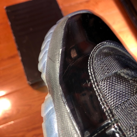 Nike Air Jordan 11 Retro Black Gamma Blue Size 10 - Picture 11 of 12